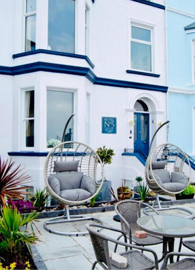 Hotel No5, Beachfront With Free Private Car Park Llandudno Exteriör bild