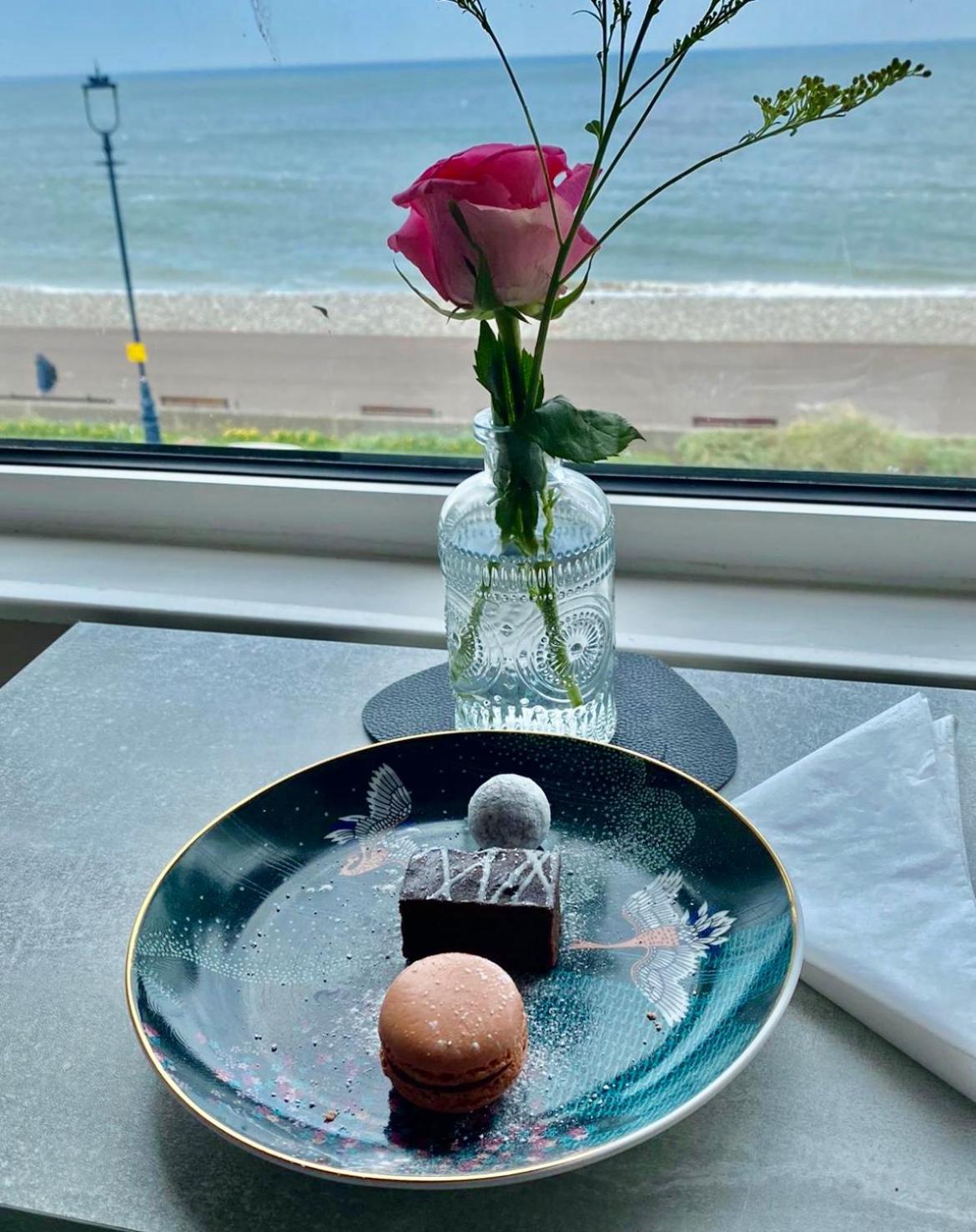 Hotel No5, Beachfront With Free Private Car Park Llandudno Exteriör bild